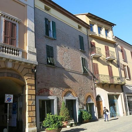 Ferienwohnung Atelier Della Castellina Imola Zimmer foto