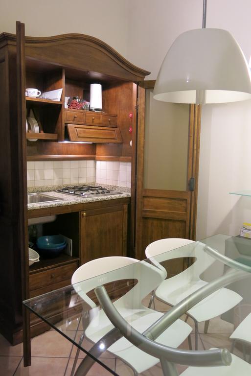 Ferienwohnung Atelier Della Castellina Imola Zimmer foto